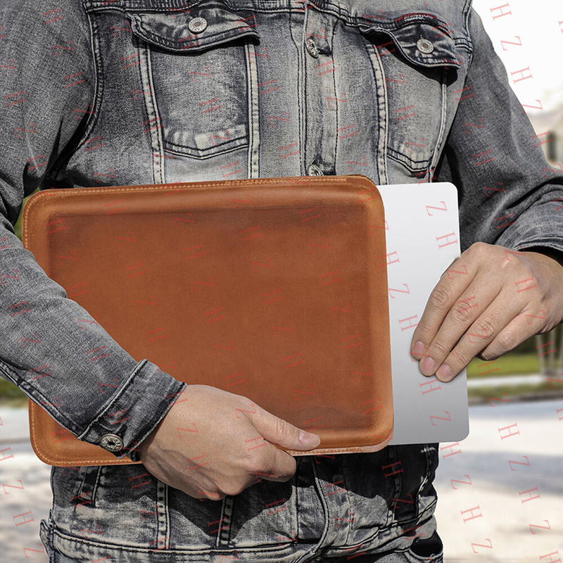 P+ Genuine Leather Laptop Slee - Laptop Sleeve recension och pris