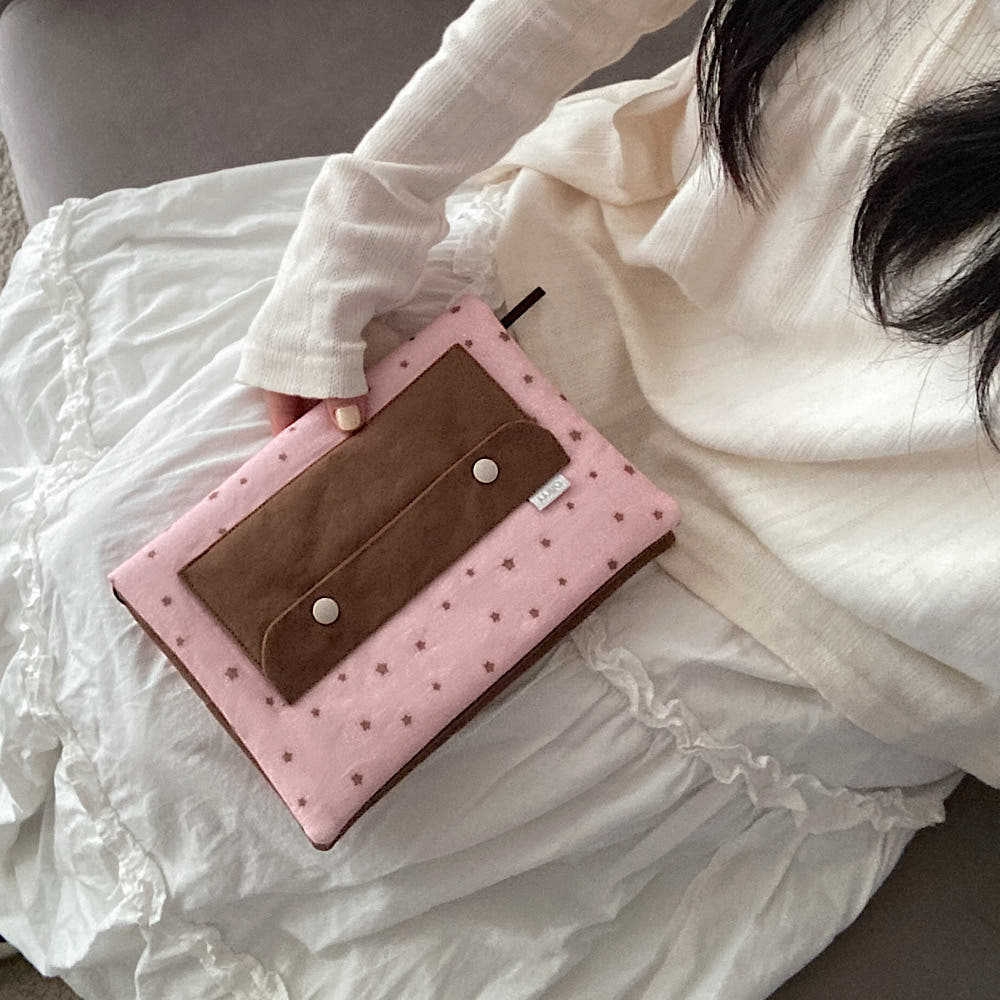 Cute Star Quilted Book Cover P - Laptop Sleeve recension och pris